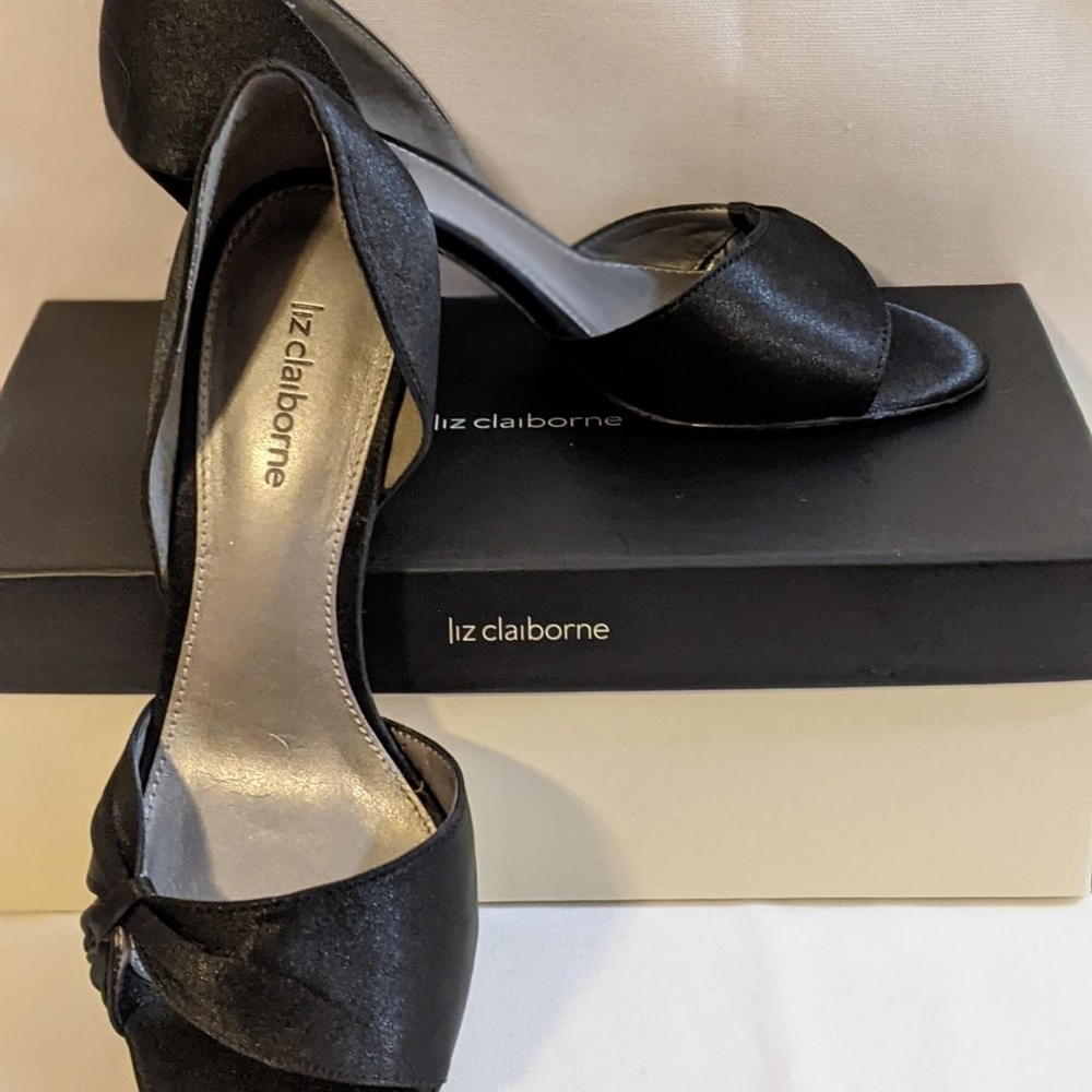 Liz Claiborne dressy shoe